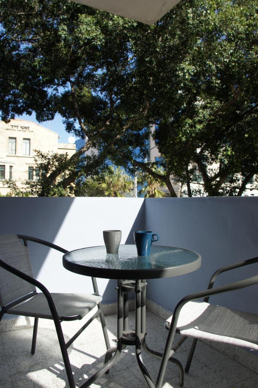 City Hall Hostel Haifa Ngoại thất bức ảnh